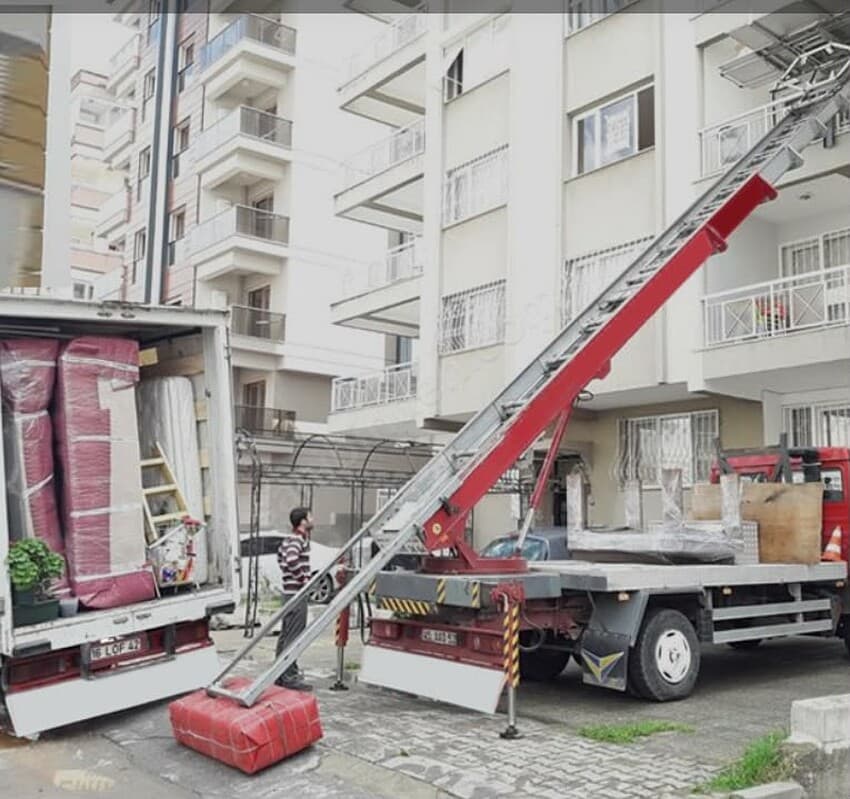 Kınacı Nakliyat asansörle eşya indirme